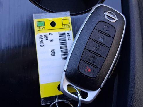 New 2026 Nissan Rogue SV image 30