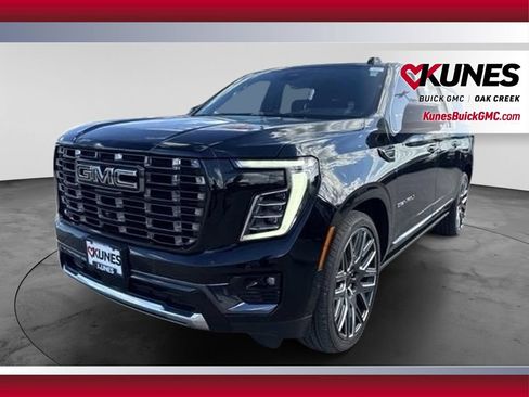 Used 2026 GMC Yukon XL Denali Ultimate w/ LPO, Floor Liner Package AWD/4WD image 6
