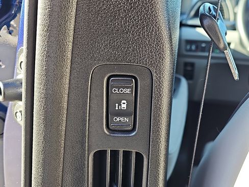 Used 2024 Honda Odyssey Elite image 17