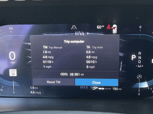 Used 2024 Volvo XC90 B6 Plus image 13