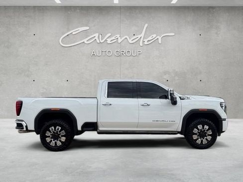 Used 2025 GMC Sierra 2500 Denali w/ Denali Reserve Package AWD/4WD image 20