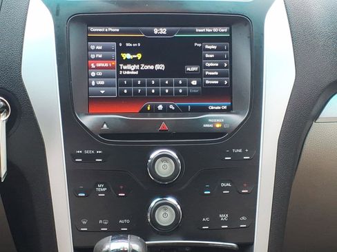 Used 2013 Ford Explorer XLT AWD/4WD image 5
