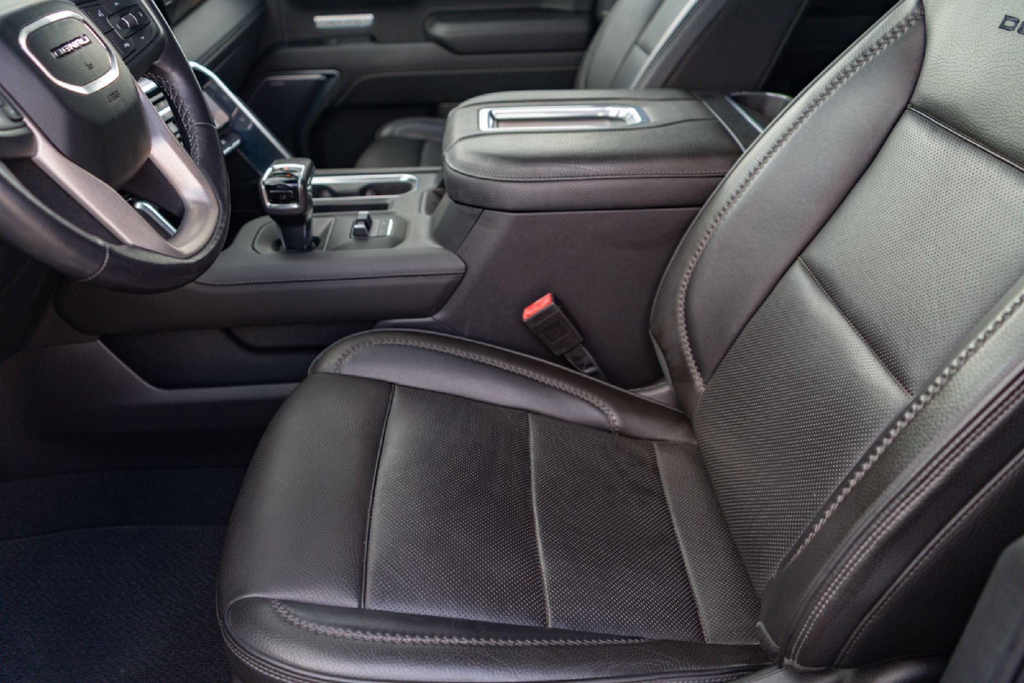 Used 2022 GMC Sierra 1500 Denali AWD/4WD image 9