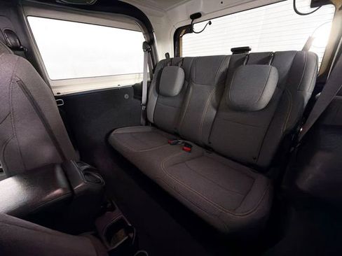 Used 2024 Jeep Wrangler Willys image 23