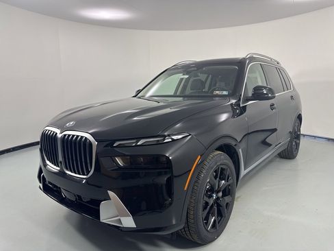New 2026 BMW X7 xDrive40i w/ Premium Package AWD/4WD image 3