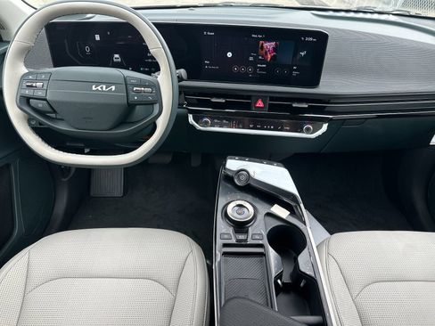 New 2025 Kia EV6 Wind image 13