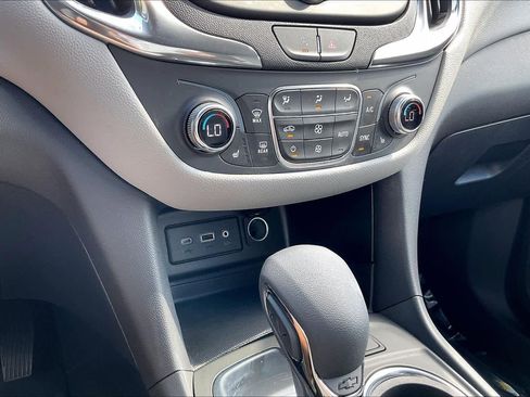 Certified 2023 Chevrolet Equinox LT image 30