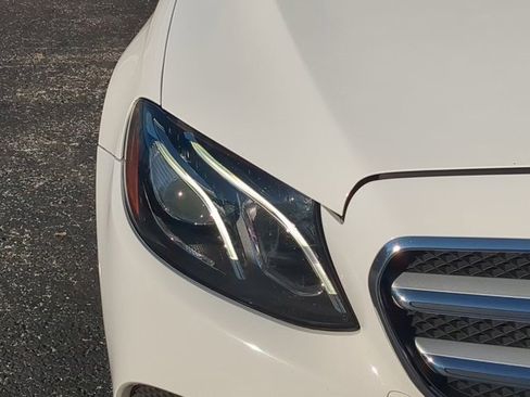 Used 2017 Mercedes-Benz E 300 4MATIC image 10