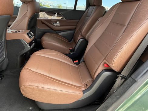 New 2026 Mercedes-Benz GLS 450 4MATIC image 33