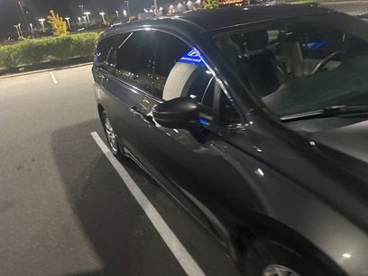 Used 2023 Chrysler Pacifica Touring-L