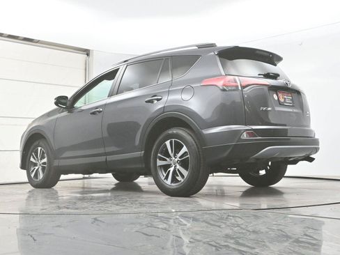Used 2018 Toyota RAV4 XLE w/ Plus Extra Value Package AWD/4WD image 27