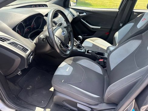Used 2018 Ford Focus ST FWD image 9