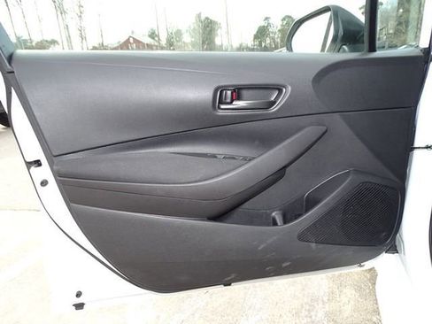 Used 2024 Toyota Corolla LE FWD image 13