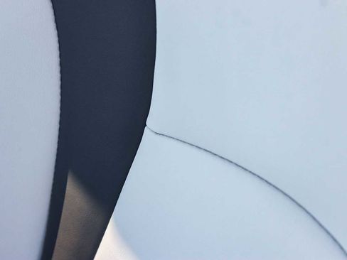 Used 2019 Toyota Prius Prime Premium image 23