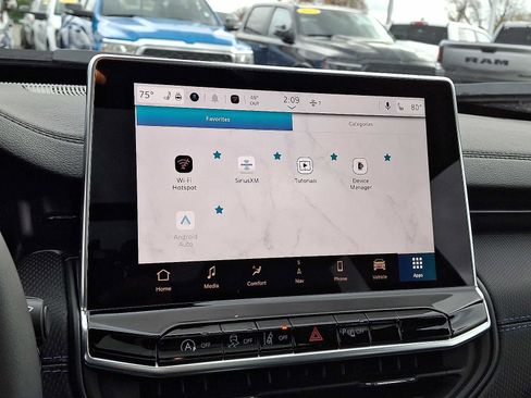 New 2026 Jeep Compass Limited image 18