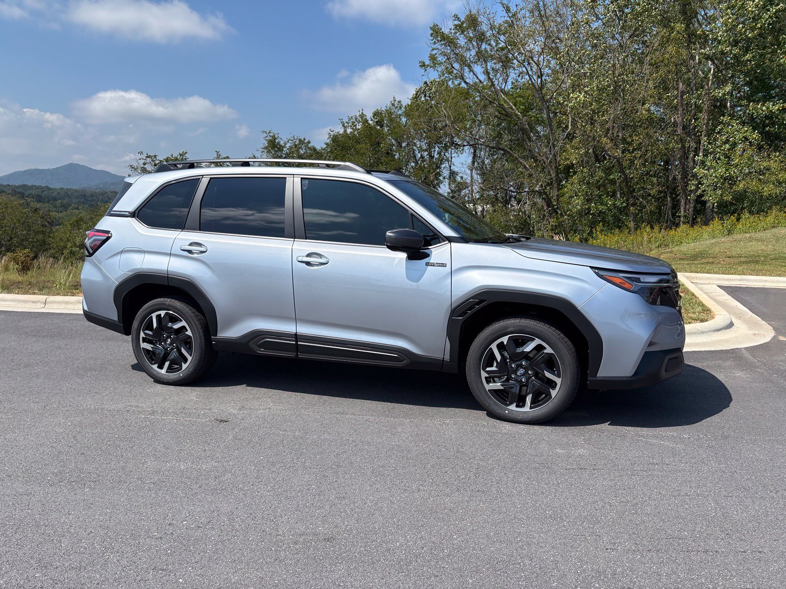 New 2026 Subaru Forester Premium AWD/4WD image 7