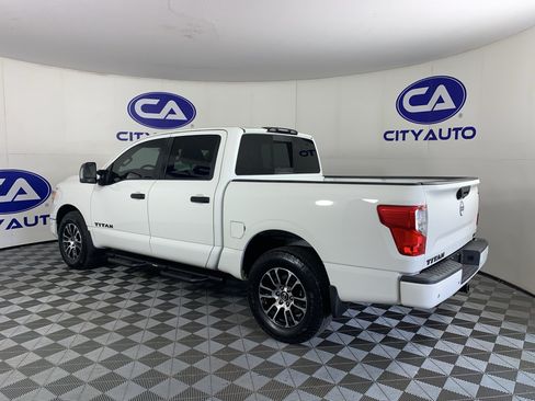 Used 2021 Nissan Titan SV w/ SV Convenience Package AWD/4WD image 5