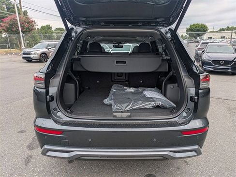 New 2025 Mitsubishi Outlander SEL image 29