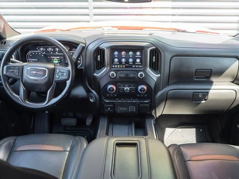 Used 2022 GMC Sierra 1500 AT4 w/ AT4 Preferred Package AWD/4WD image 11