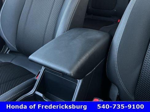 Used 2019 Subaru Forester Premium w/ All-Weather Package image 29