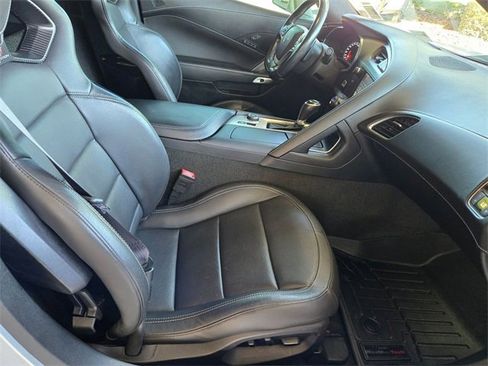 Used 2017 Chevrolet Corvette Stingray w/ 3LT Preferred Equipment Group image 18