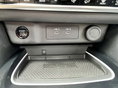 Used 2025 Nissan Rogue Platinum w/ Tech Package AWD/4WD image 27