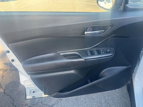 Used 2018 Toyota C-HR XLE image 17