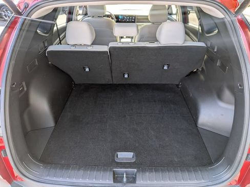 Used 2025 Hyundai Tucson SEL FWD image 7