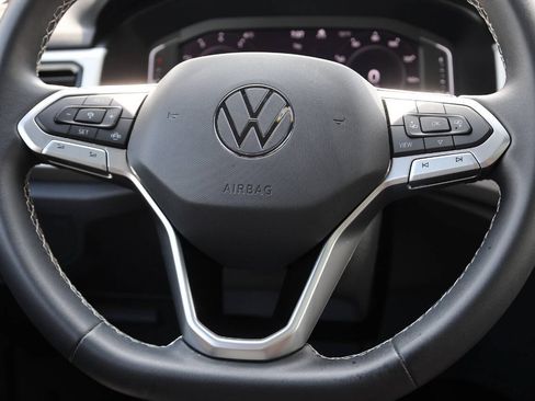 Used 2022 Volkswagen Atlas Cross Sport SE AWD/4WD image 17