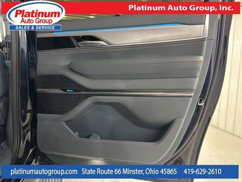 Used 2023 Jeep Grand Wagoneer L Series III w/ Rear Seat Video Group 1 AWD/4WD image 50