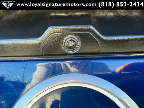 Used 2023 Nissan Frontier SV w/ SV Convenience Package image 10