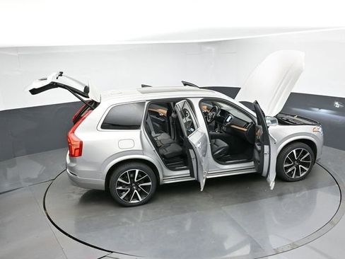 Used 2023 Volvo XC90 B6 Plus AWD/4WD image 49