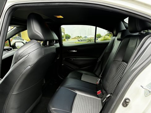 Used 2020 Toyota Corolla XSE FWD image 18