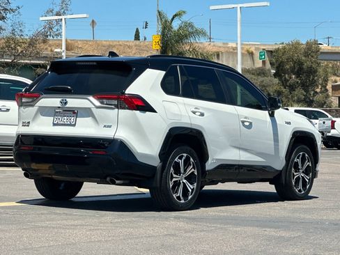 Used 2023 Toyota RAV4 XSE w/ Weather Package AWD/4WD image 5