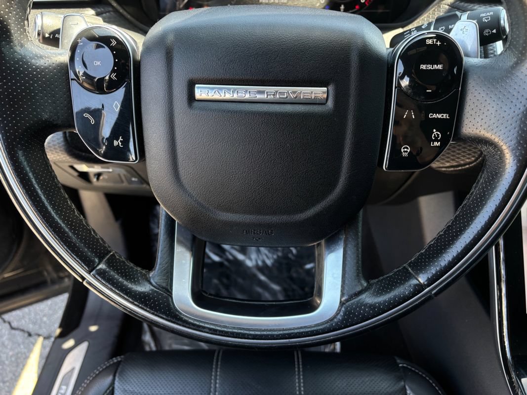 Used 2018 Land Rover Range Rover Velar R-Dynamic SE AWD/4WD image 11