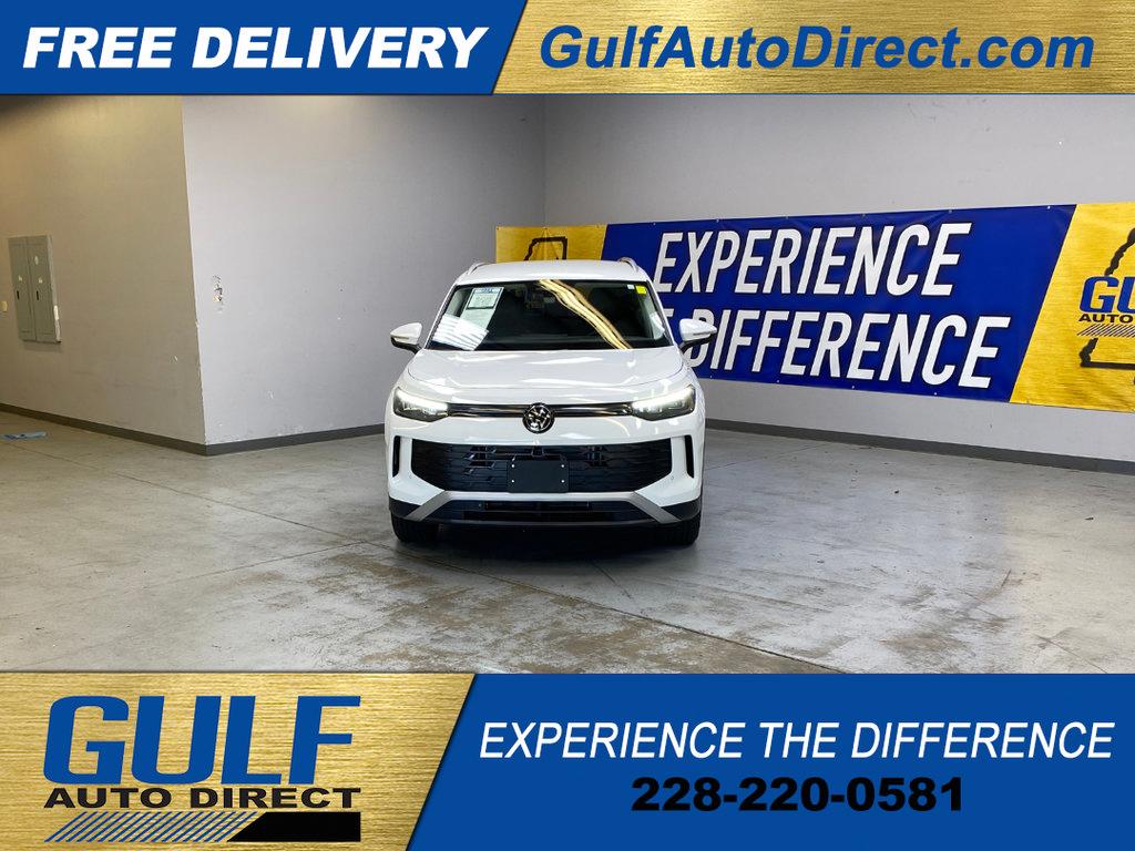 Used 2026 Volkswagen Tiguan SE AWD/4WD image 3
