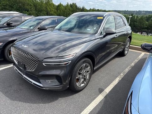 Used 2025 Genesis GV70 2.5T AWD/4WD image 9