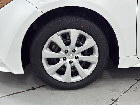 Certified 2022 Toyota Corolla LE image 24