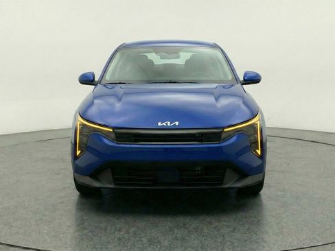 Used 2025 Kia K4 LXS image 2