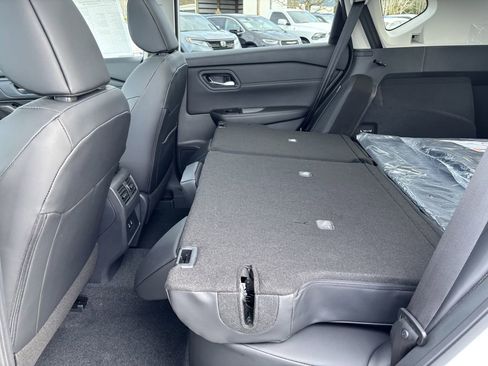 New 2026 Nissan Rogue SV AWD/4WD image 25