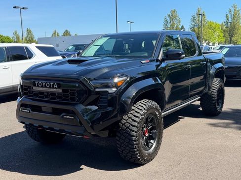 Used 2026 Toyota Tacoma TRD Pro w/ Tow Tech Package AWD/4WD image 4