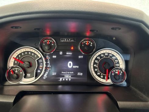 Used 2017 RAM 1500 Big Horn AWD/4WD image 35