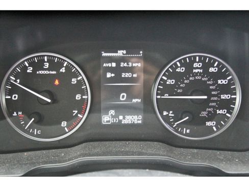 Used 2024 Subaru Crosstrek 2.0i Premium AWD/4WD image 14