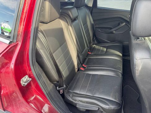 Used 2015 Ford Escape SE w/ Equipment Group 201A AWD/4WD image 14
