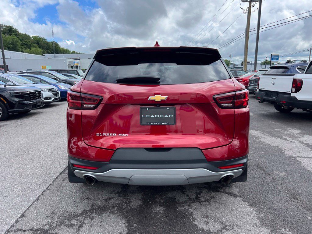 Used 2023 Chevrolet Blazer LT w/ Convenience Package AWD/4WD image 4