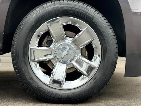 Used 2017 Chevrolet Tahoe LT w/ LT Signature Package image 13