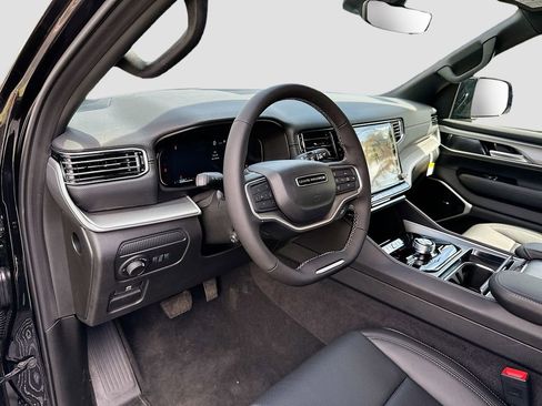 New 2026 Jeep Grand Wagoneer Limited w/ Premium Group II AWD/4WD image 9