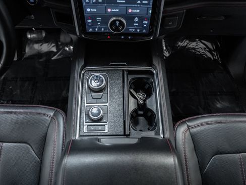 Used 2022 Ford Expedition Max Limited image 35