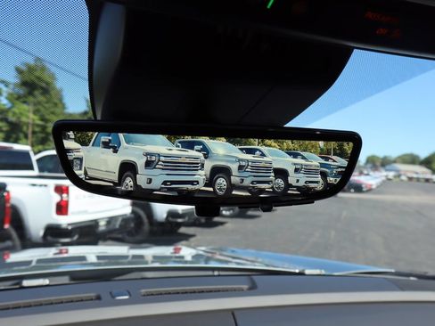 New 2026 Chevrolet Tahoe High Country AWD/4WD image 14