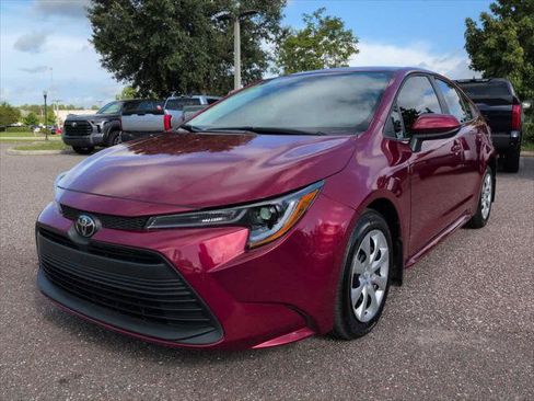 Certified 2025 Toyota Corolla LE FWD image 2